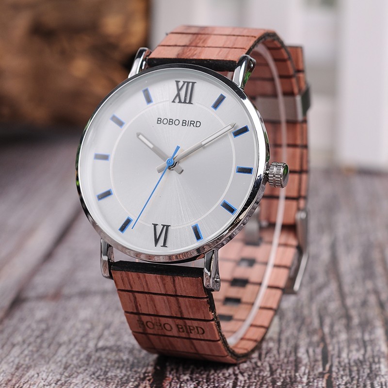 Elegant wooden quartz watch - unisexWatches